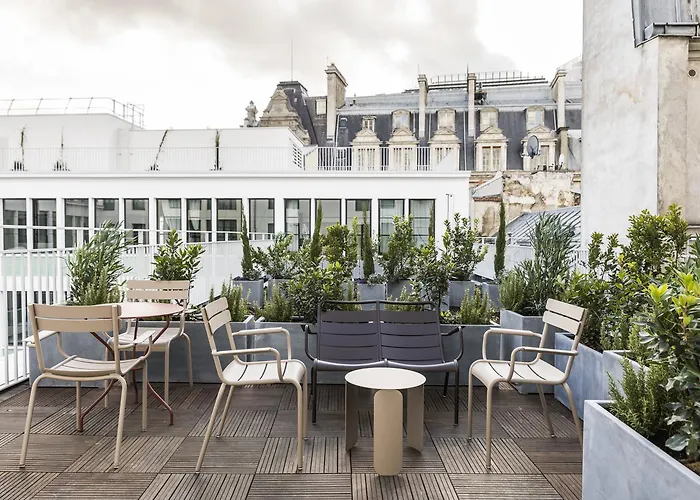 فندق Le Grand Quartier باريس