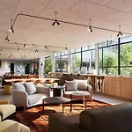 Hotel Le Grand Quartier Paris