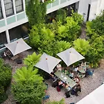Hotel Le Grand Quartier 4*